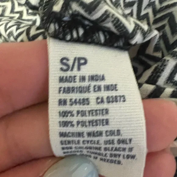 Shorts - Picture 2 of 3